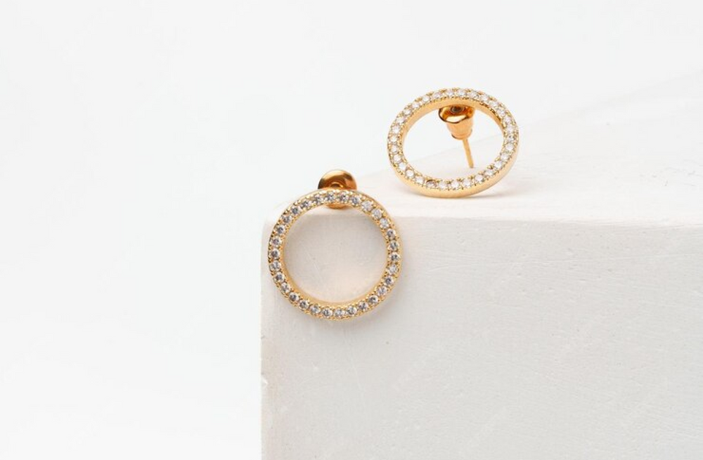 ODO Elegance Redefined Gold-Plated Statement Ring